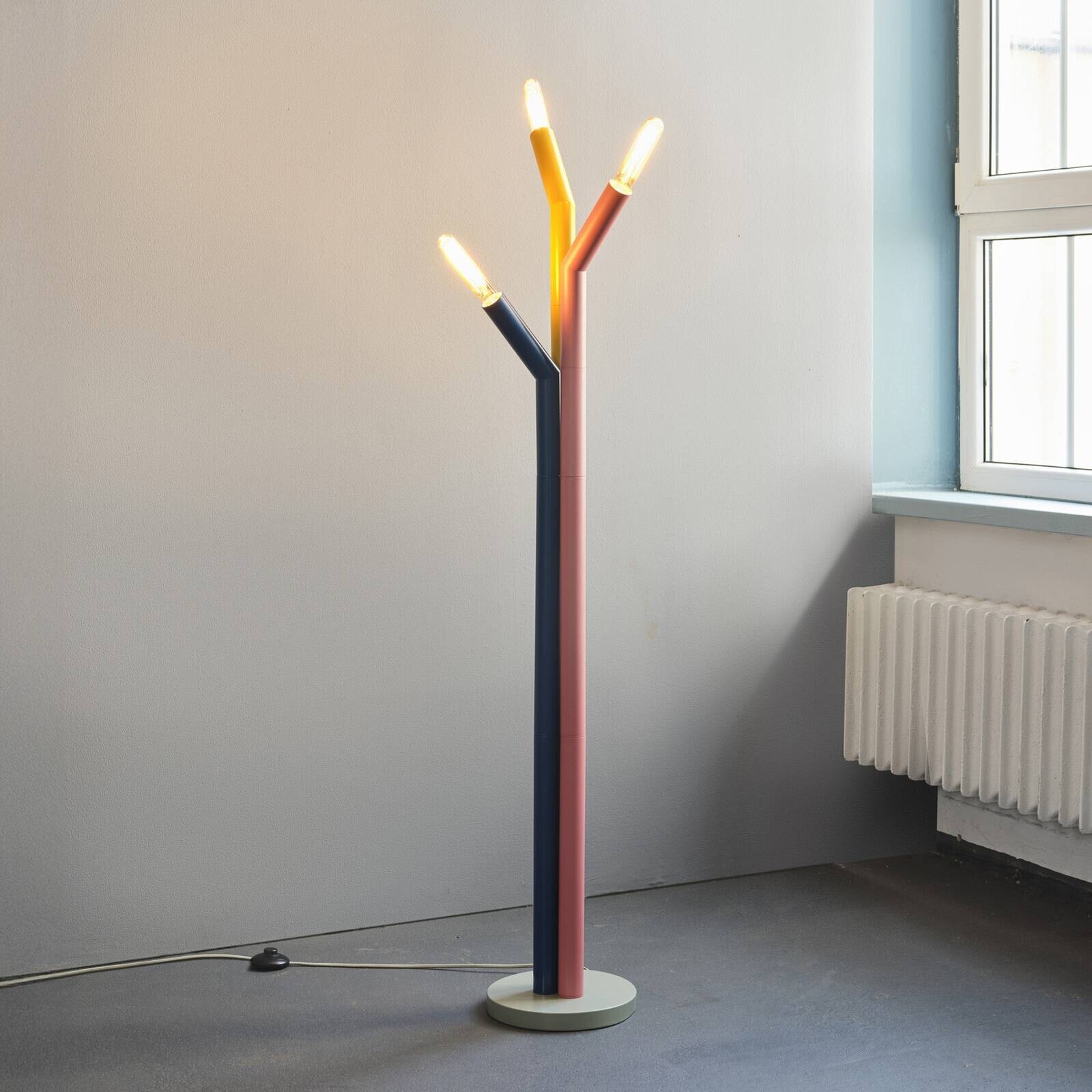 Stojacia lampa OSRAM Decor Straw, 3-pl., farebná, oceľ, E27