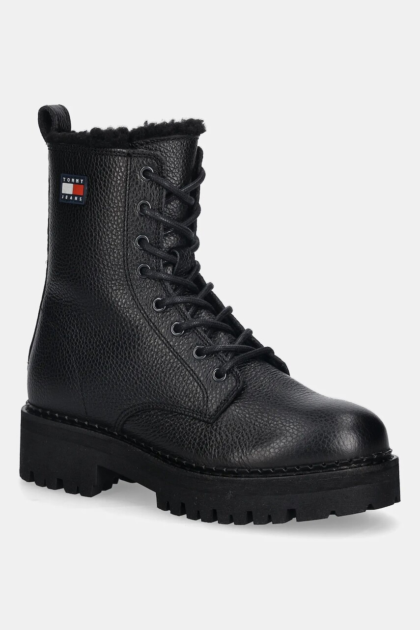 Kožené členkové topánky Tommy Jeans TJW URBAN LACEUP BOOT WL čierna farba, na platforme, zateplené, EN0EN02906