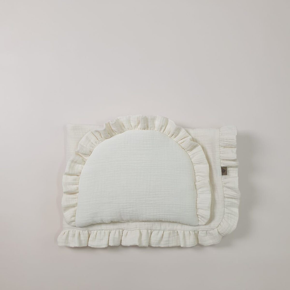 pillow blanket white set , celoročná