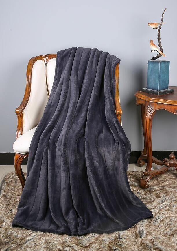 Deka Claudi 200x220 cm čierna