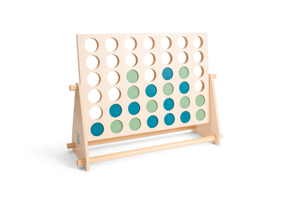 Mega hra – štyri v rade