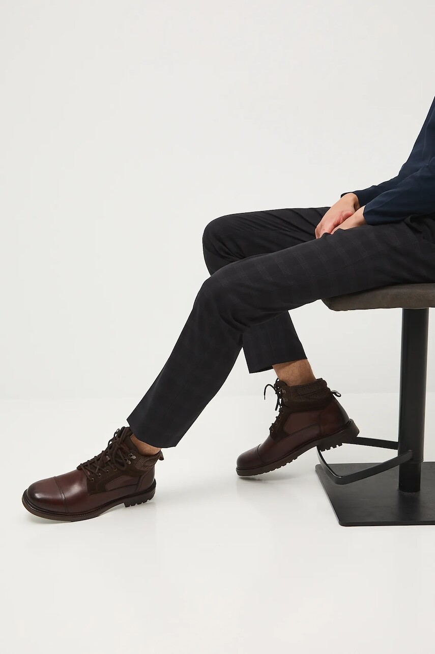 Kožené vysoké topánky Medicine hnedá farba