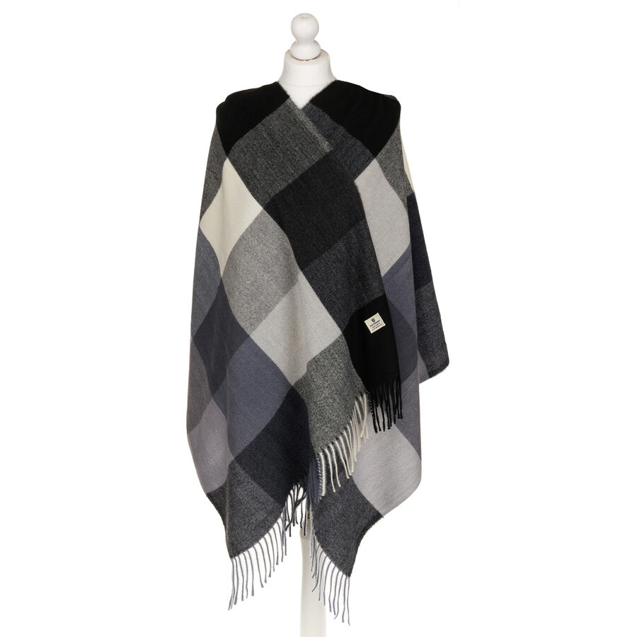 Dámsky šál v elegantnej darčekovej krabičke