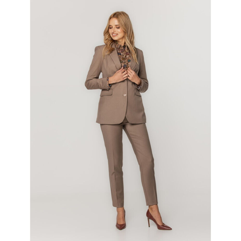 Dámsky kostým v tmavobéžovej farbe 17219