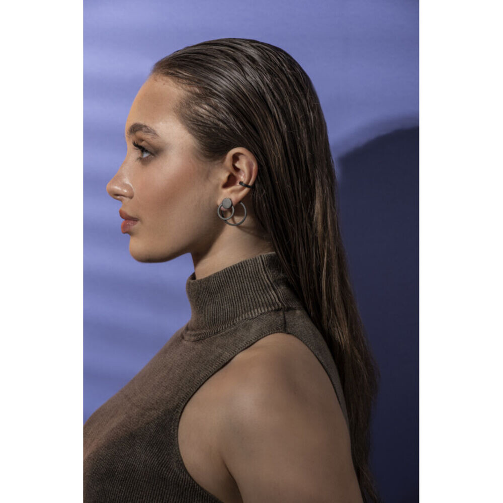 Minimalistická záušnica z čiernej chirurgickej ocele - 2,5 mm 18928