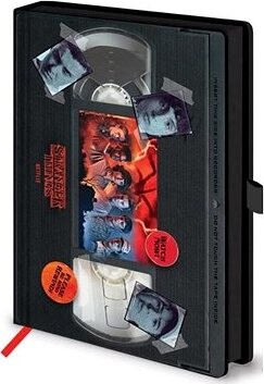 Netflix Stranger Things: Season 4 VHS – zápisník A5