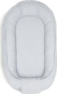 Maceshka mušelínové hniezdočko sivé