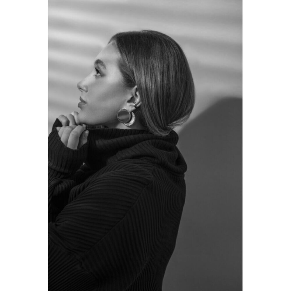 Minimalistická záušnica z lesklej chirurgickej ocele - 4,1 mm 18932