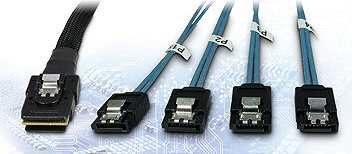 Intertech (SFF-8087) Mini-SAS na 4× SATA, cross-over, 1 m