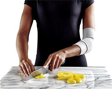 3M™ FUTURO™ Lakťová bandáž s epikondylárnou páskou, L