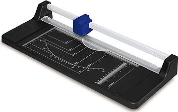 DESQ A4 s dĺžkou rezu 32 cm, na 8 listov