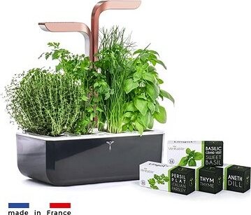 Véritable Smart – Automatický kvetináč s reguláciou osvetlenia, čiernomedený + 4 bylinkové náplne