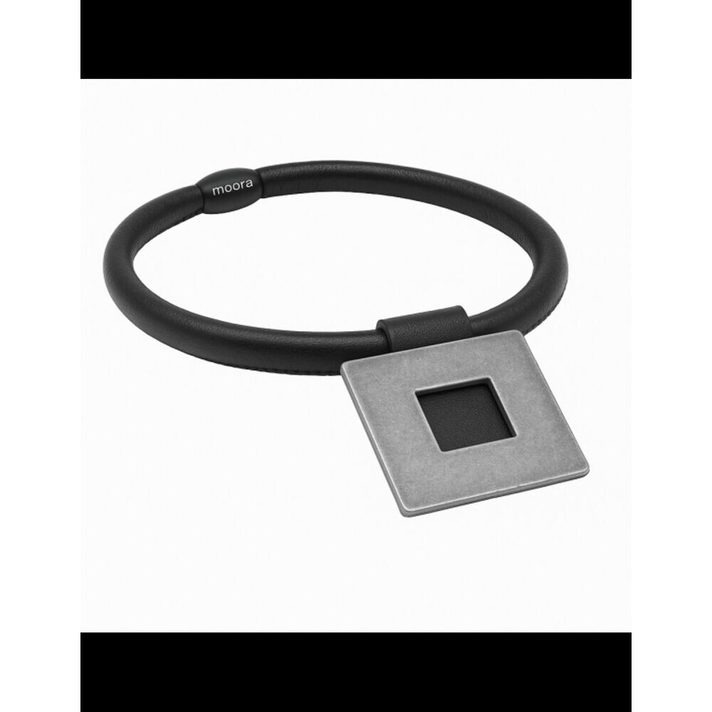 Dámsky kožený náhrdelník typu choker s matným visiacim štvorcom 18429