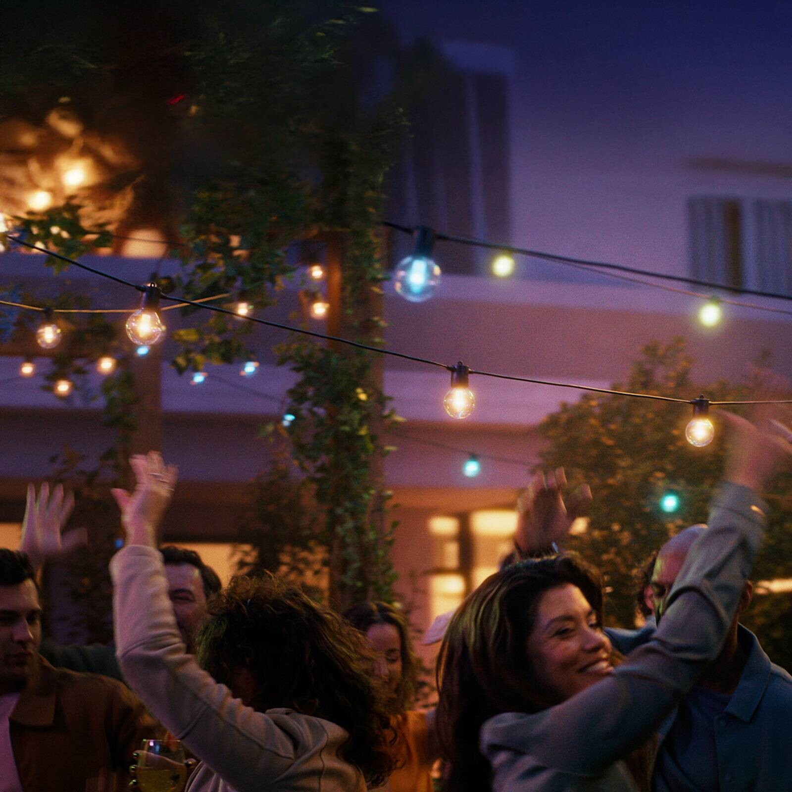 Philips Hue LED reťaz Festavia Globe 14 m 20 ks IP65