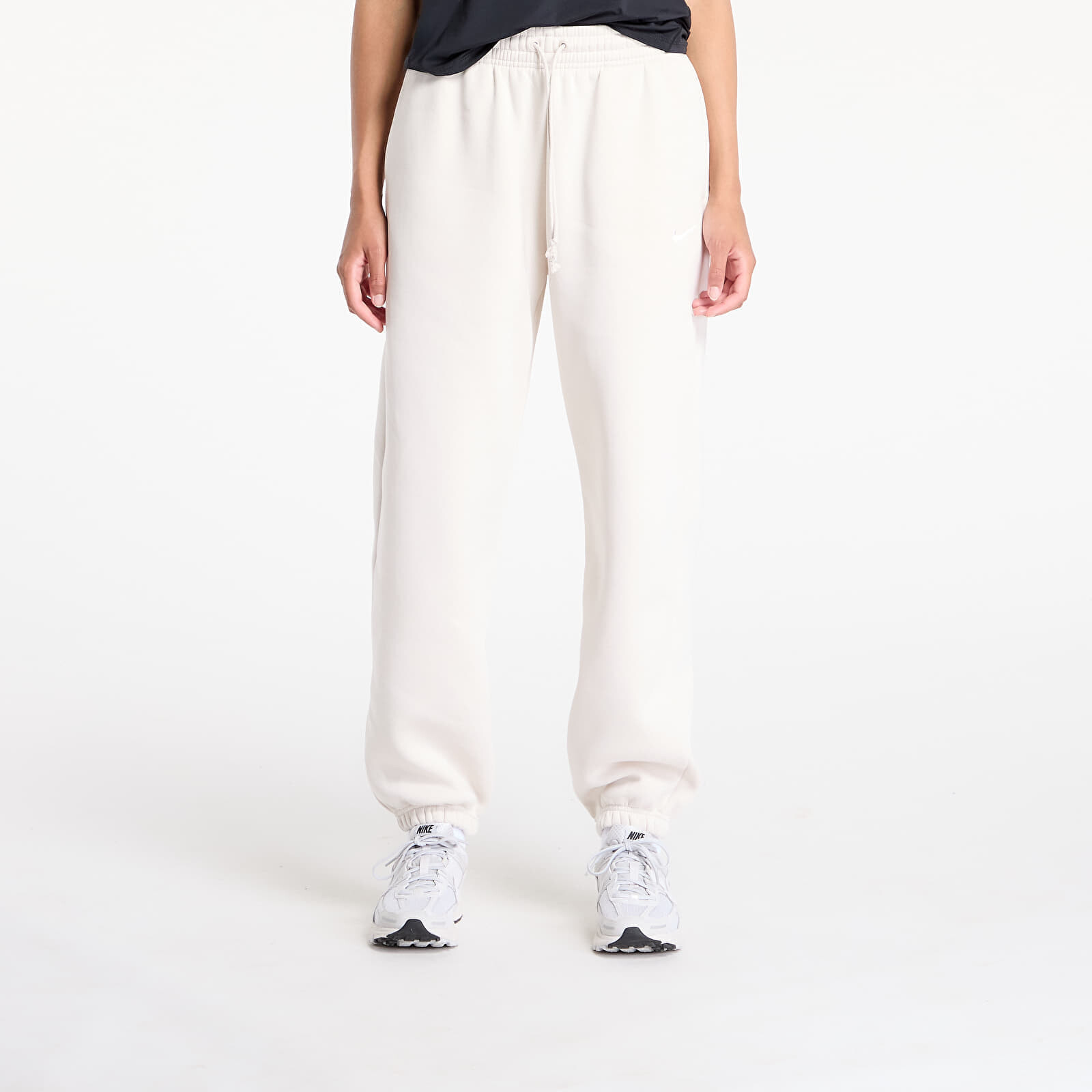 Tepláky Nike Sportswear Phoenix Fleece Women's High-Waisted Oversized Sweatpants Lt Orewood Brn/ Sail M