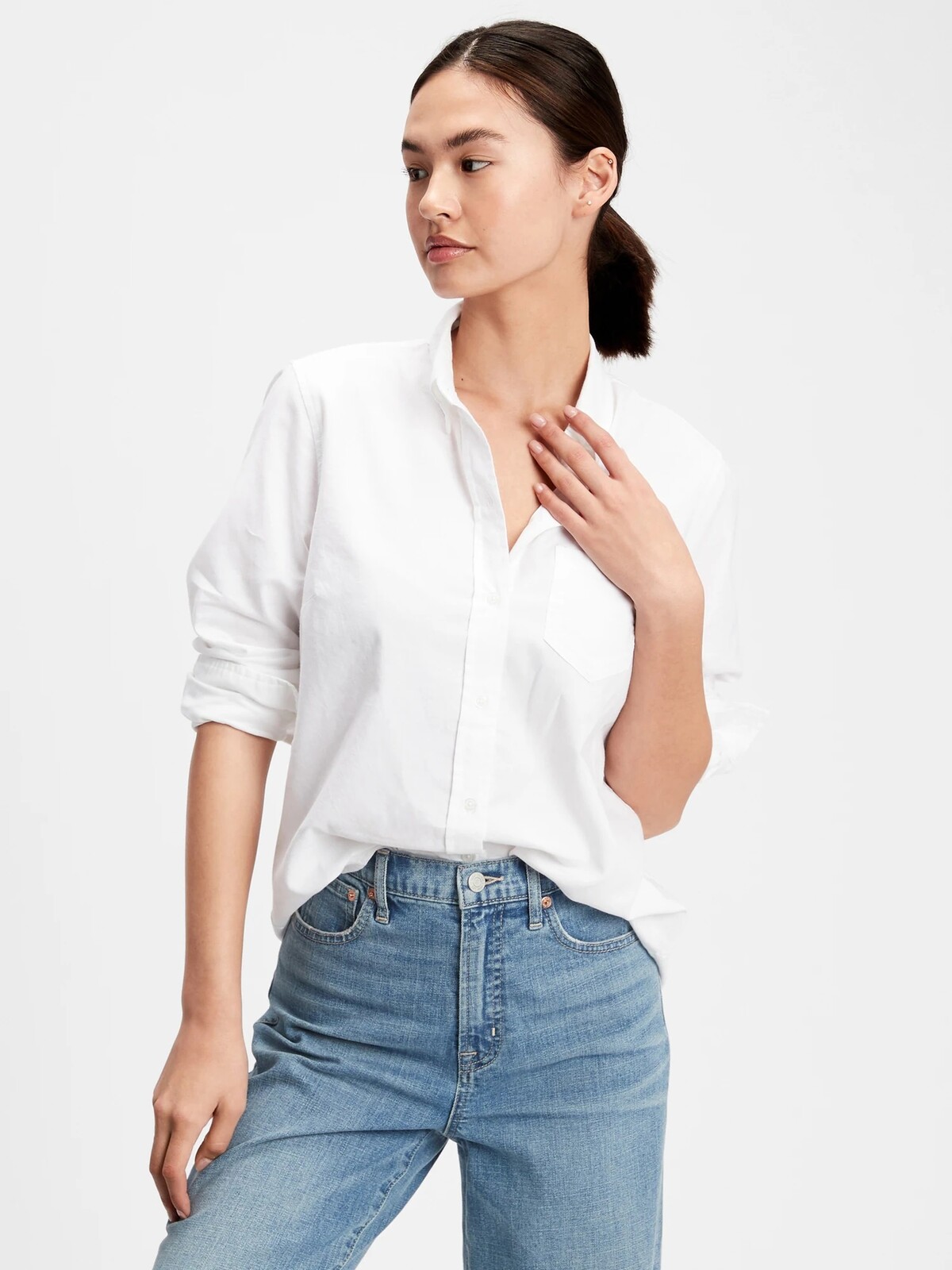 GAP Košeľa fitted boyfriend shirt in oxford Biela