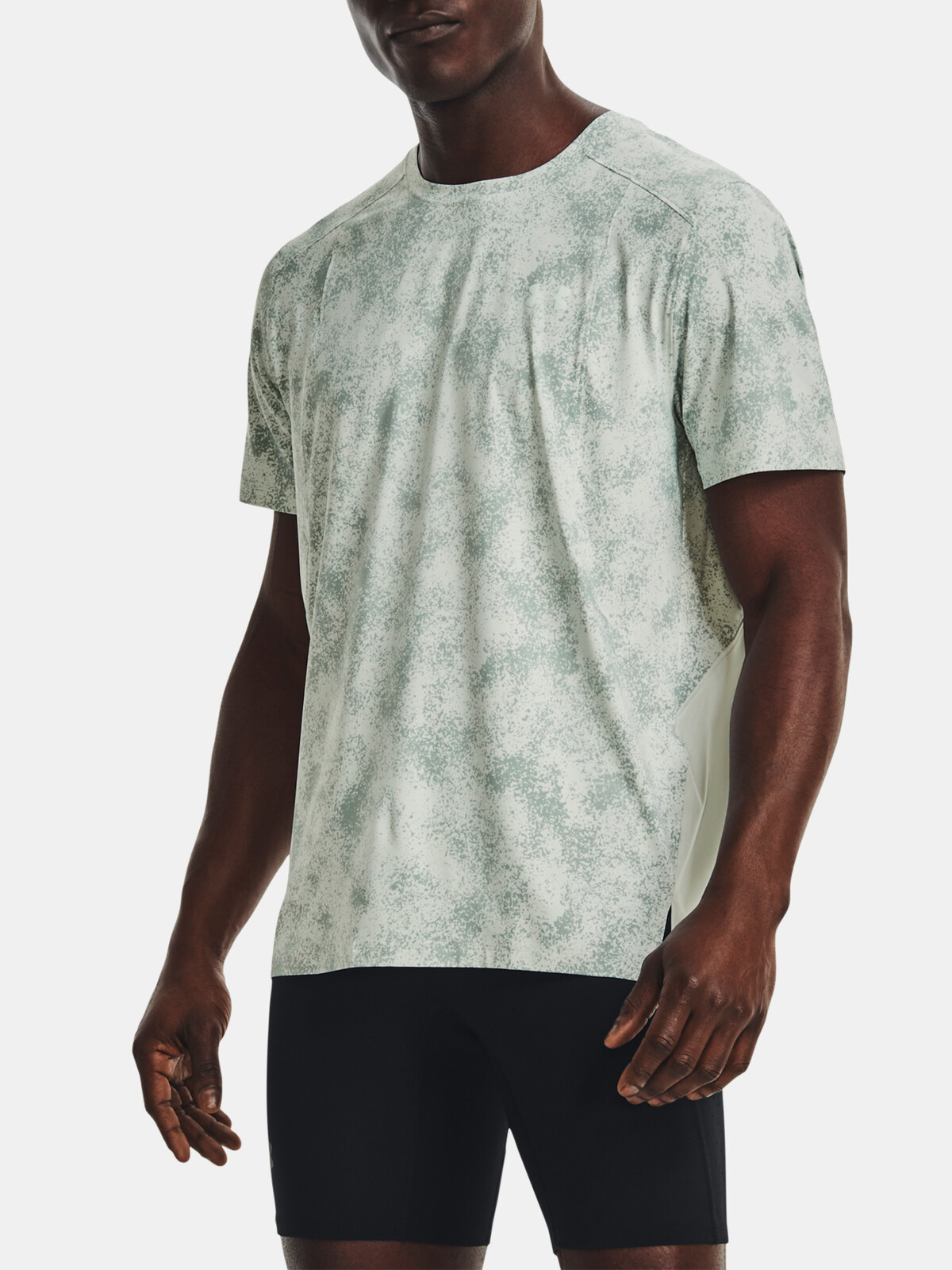 Svetlozelené pánske vzorované športové tričko Under Armour