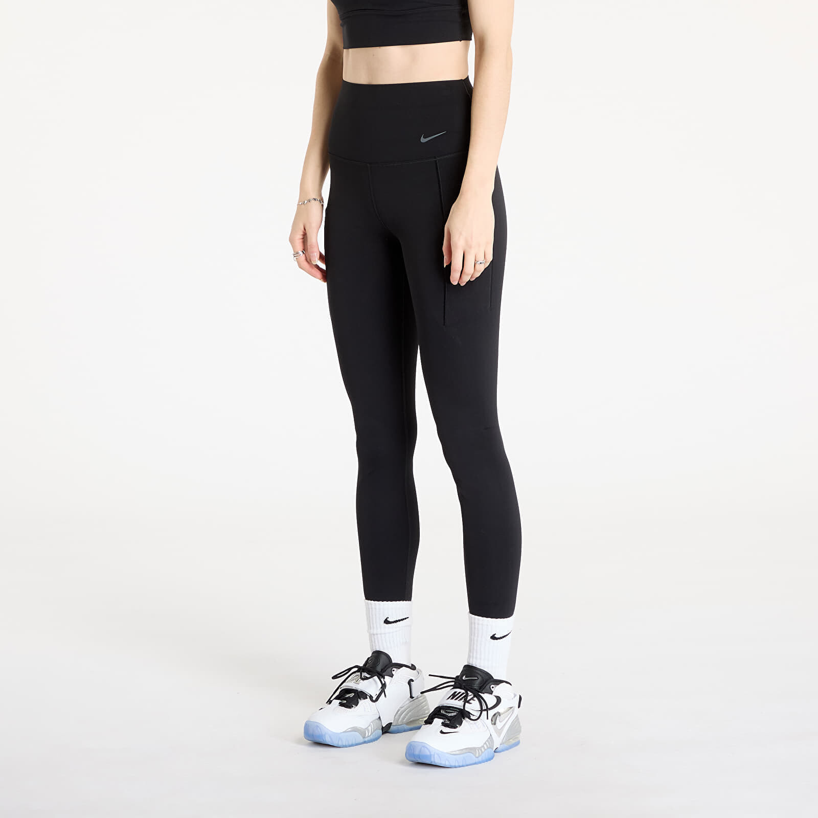 Legíny Nike Universa Women's Medium-Support High-Waisted Full-Length Leggings with Pockets Black/ Black XS