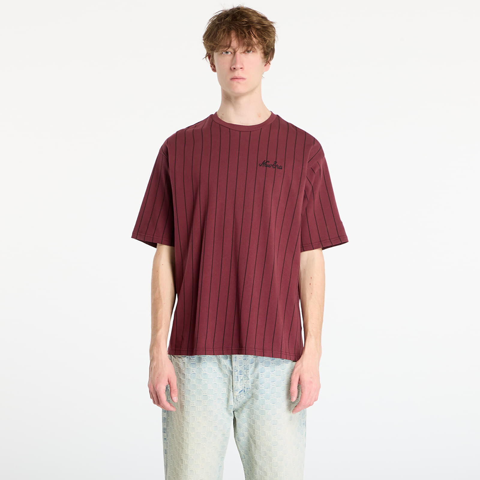 Tričko New Era Pinstripe Os Tee UNISEX Frosted Burgundy L