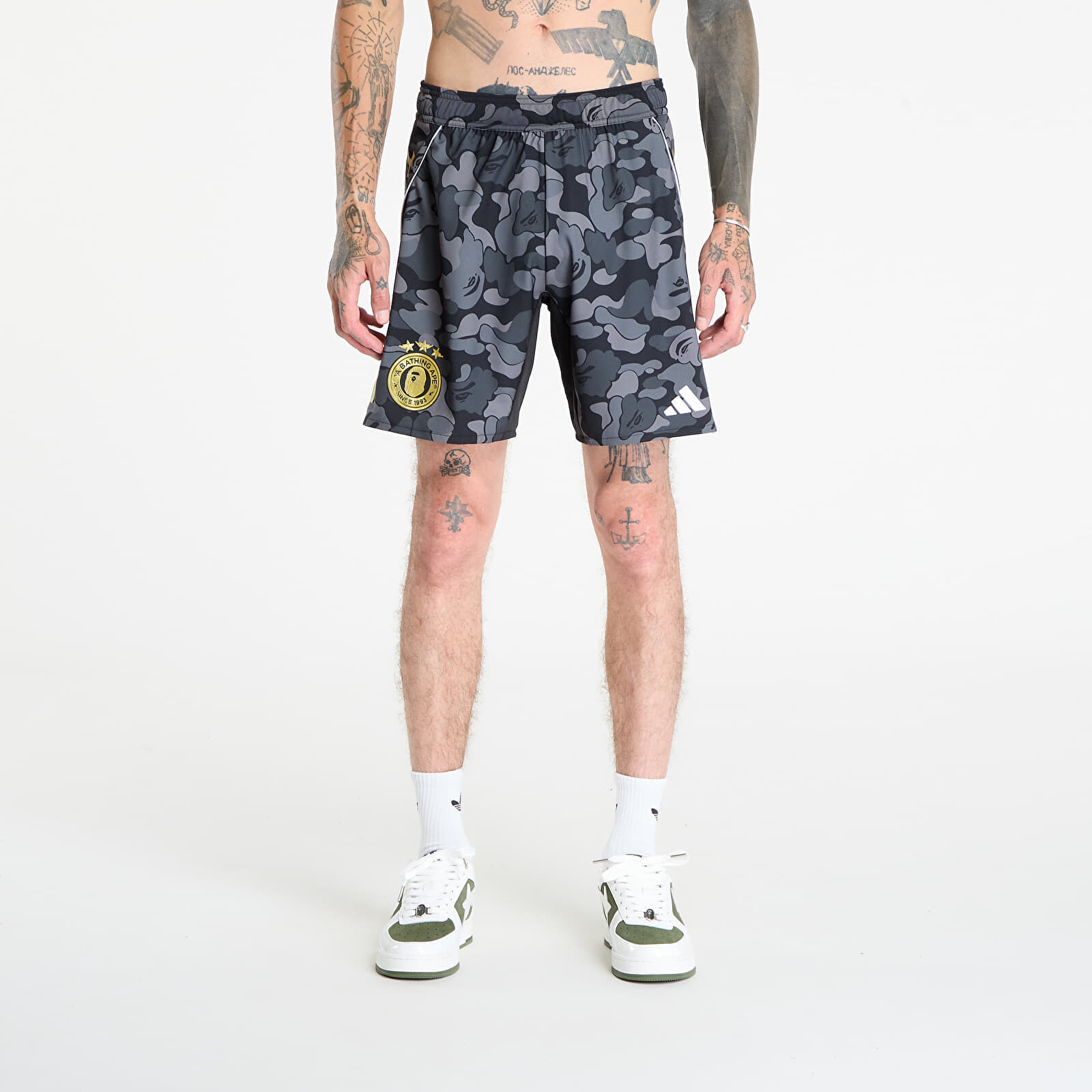 Šortky adidas x BAPE FB Shorts Black L