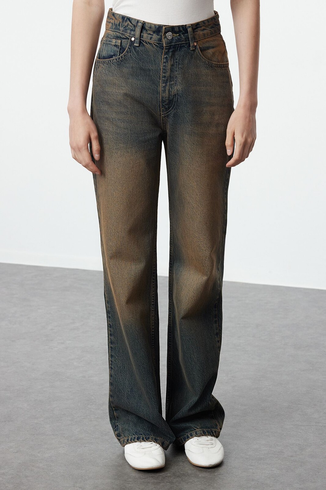 Trendyol tmavomodré bledé efektové vintage džínsy s vysokým pásom a širokými nohavicami