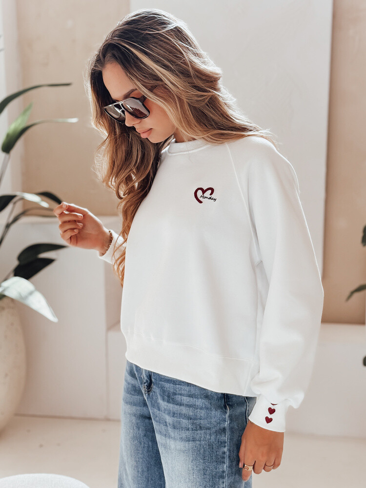 Bluza damska oversize z haftem serc MONLOVE biała Dstreet