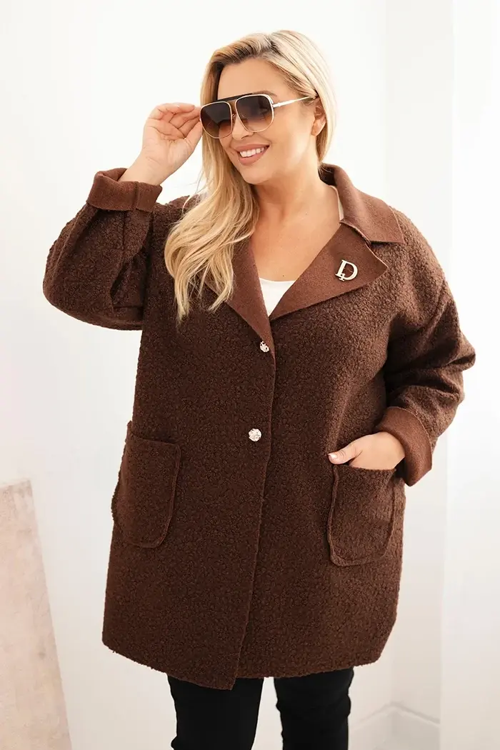 Kesi Włoski Dámsky kabát Plus Size baranok s vlnou a vreckami čokoládový