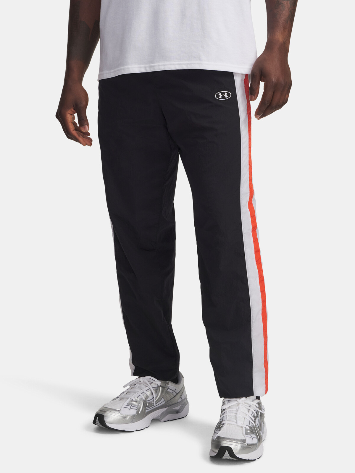 Men's Under Armour UA Icon Wvn Track Pnt-BLK Men's Sports Trousers - Mens
