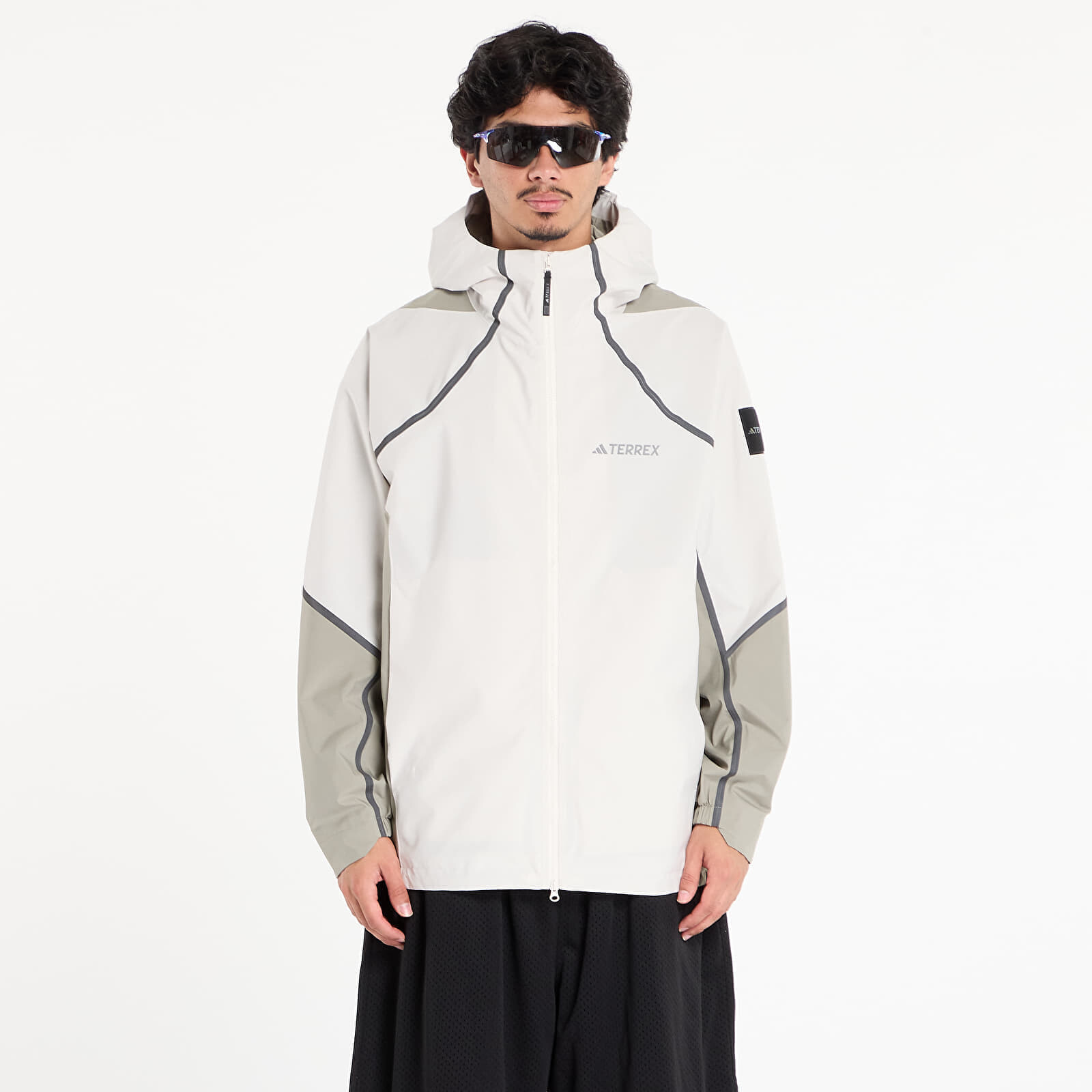 Bunda adidas Terrex x National Geographic CLIMAPROOF Rain Jacket Alumina/ Silver Pebble L