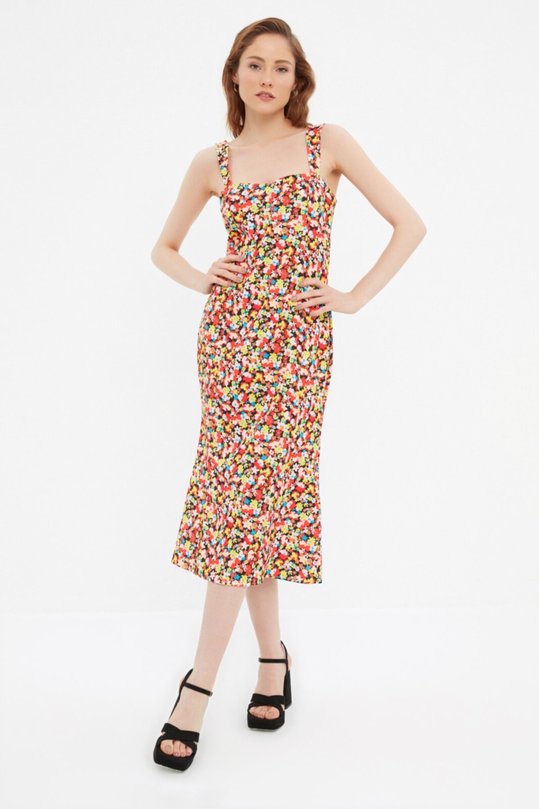 Trendyol čierne šaty na ramienka