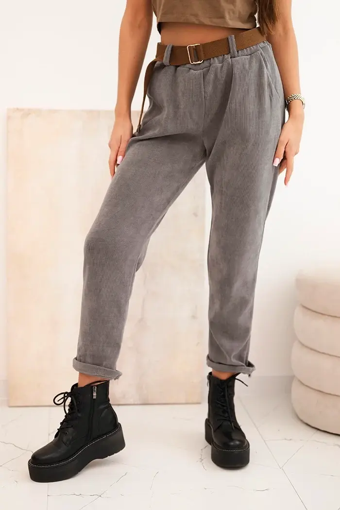 Dámske nohavice s opaskom v tmavosivej farbe