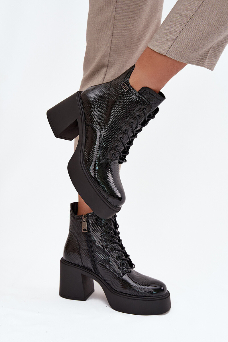 Lakované kožené dámske členkové topánky na platforme a podpätku Vinceza