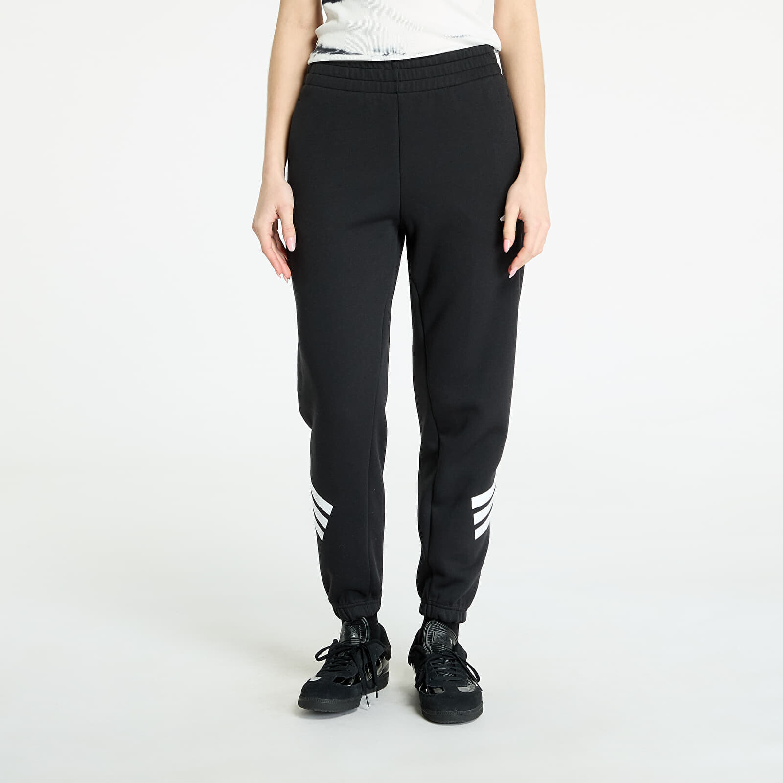 Tepláky adidas Future Icons Three Stripes Regular Pant Black M