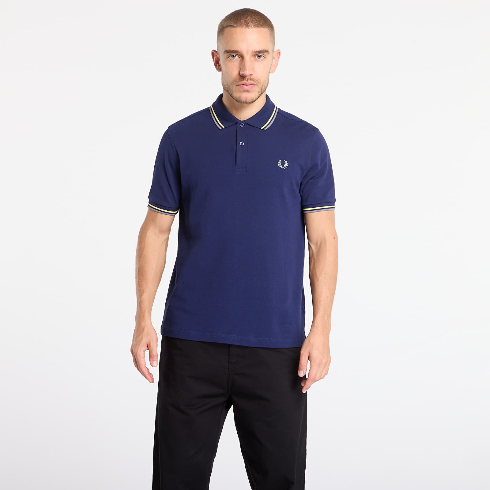 Tričko FRED PERRY Twin Tipped Fred Perry Shirt Frnvy/ Chgld/ Stbl M