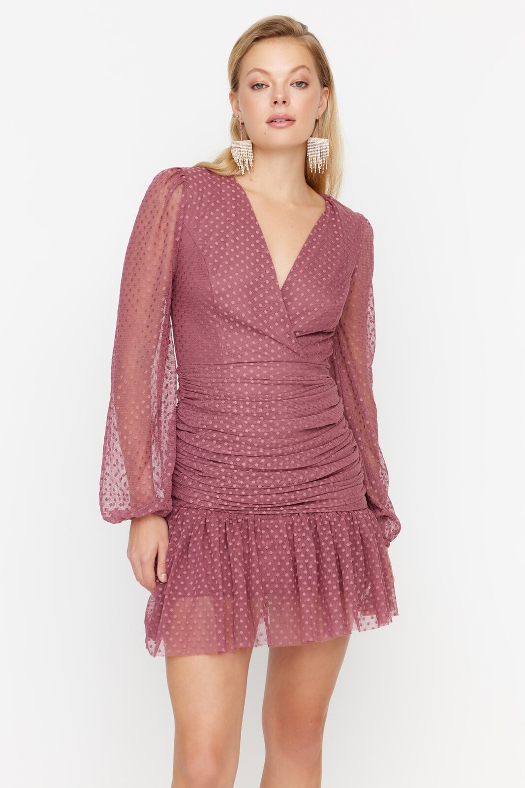 Trendyol Sušené ružové kvety Večerné šaty s golierom detailným a tylom