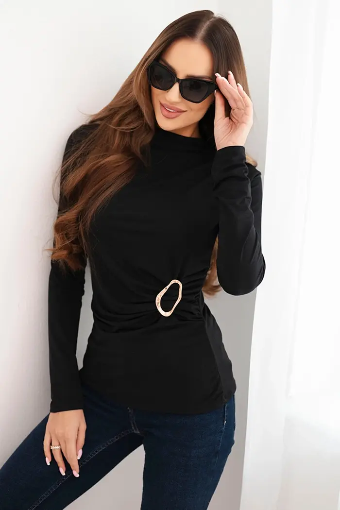 Kesi Włoski Dámska blúzka z viskózy s nariasením a ozdobnou sponou čierna