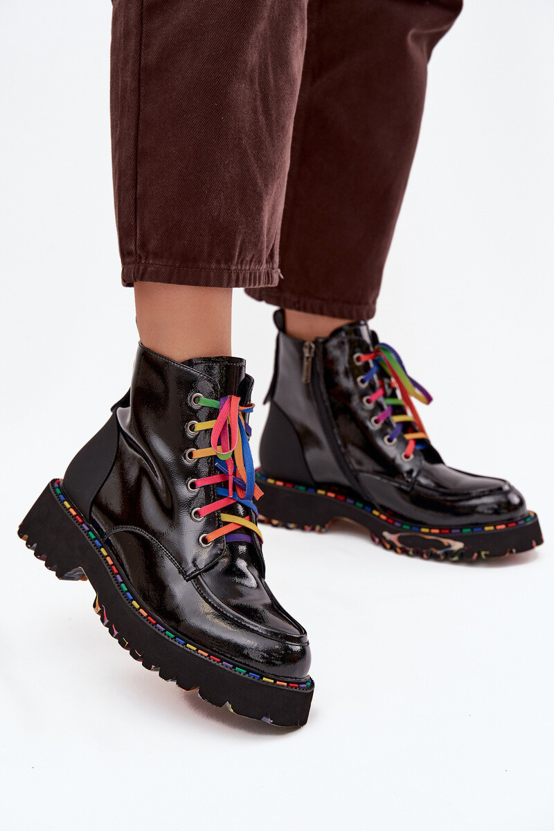 Kožené lakované dámske členkové čižmy Artiker