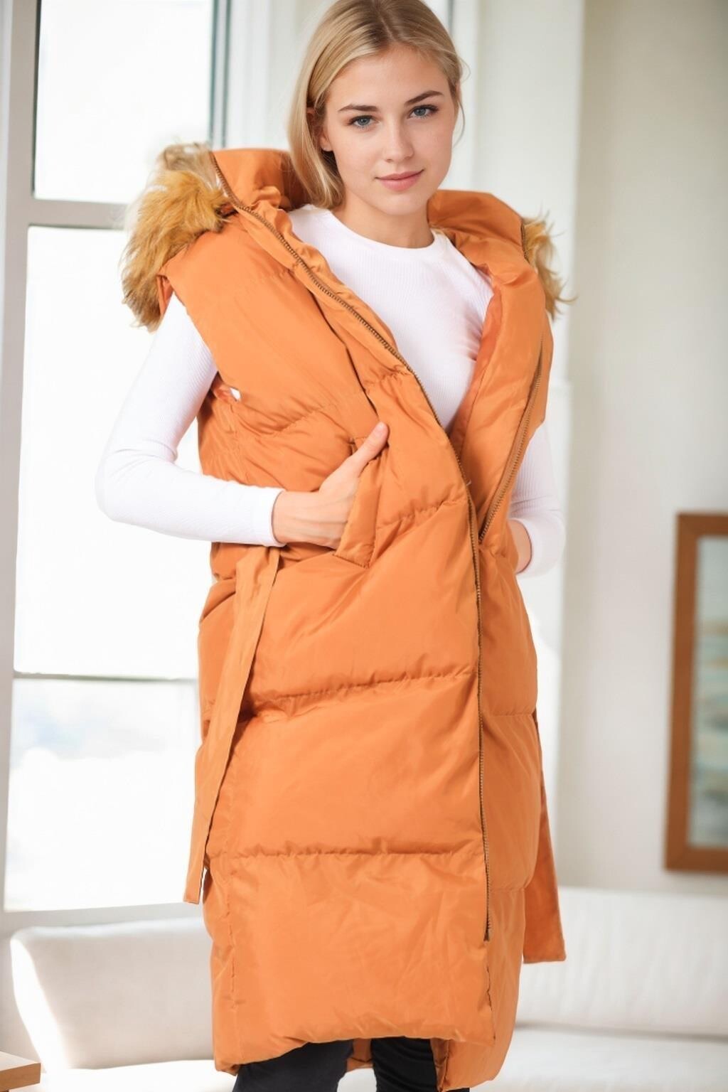 Z8744 DEWBERRY WOMEN'S VEST-TAN