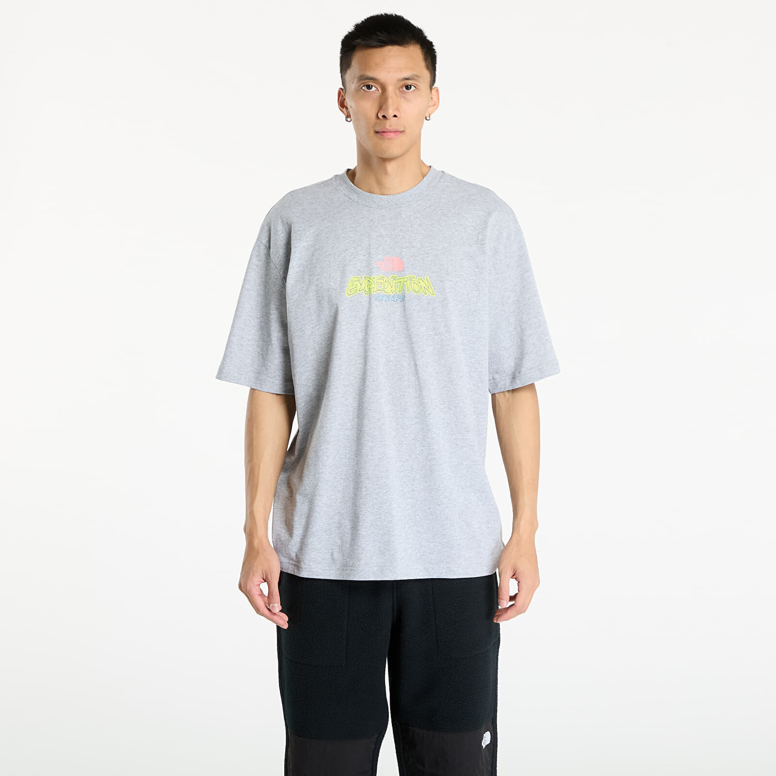 Tričko The North Face U Expedition Celebration Oversized S/S Tee UNISEX Light Grey Heather S