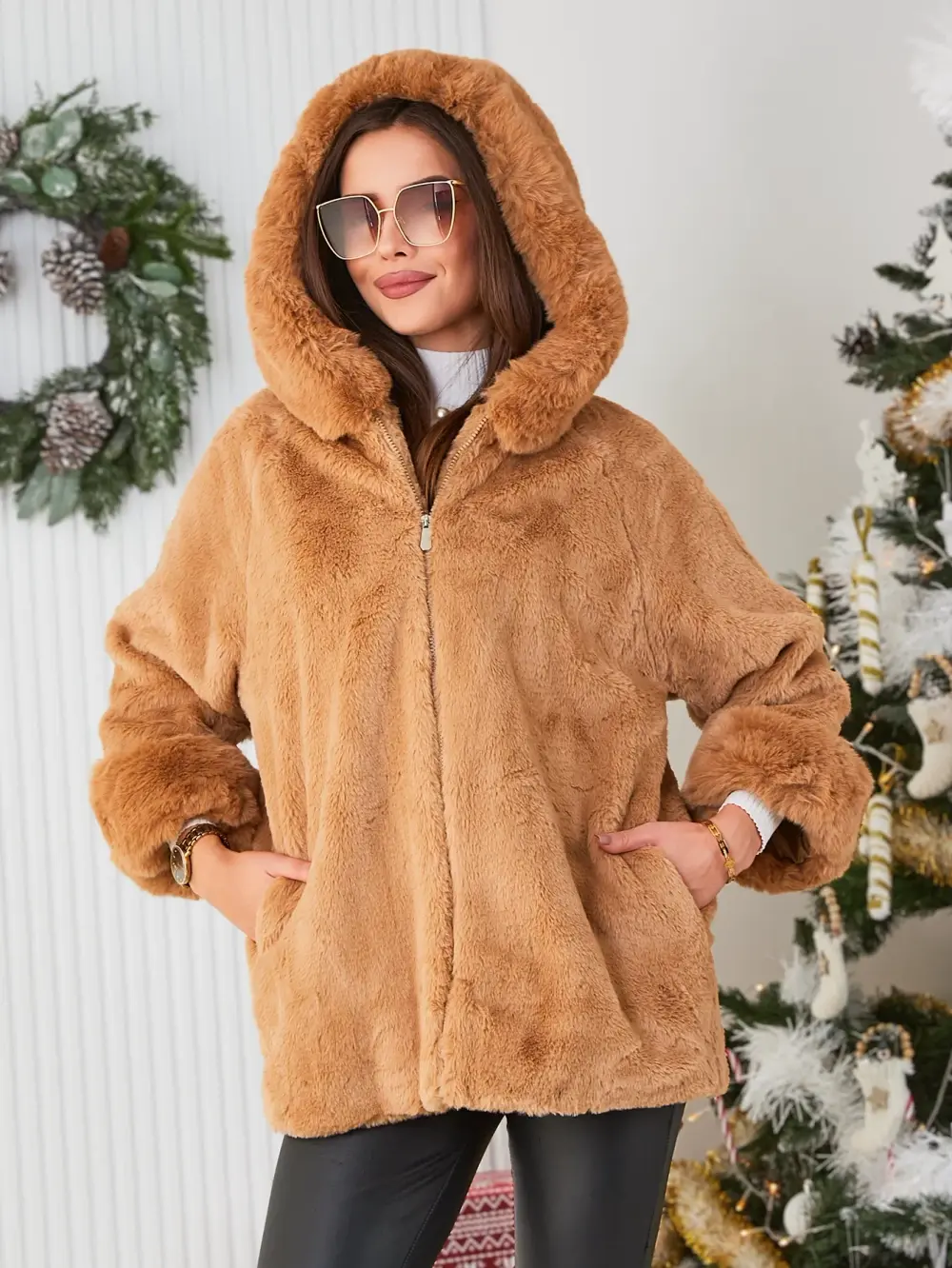 Resti Women's faux fur jacket