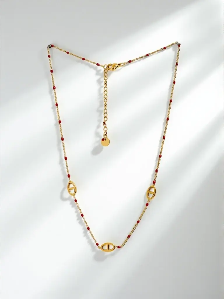 Zlatý náhrdelník Perla Aurelia s červenými korálkami