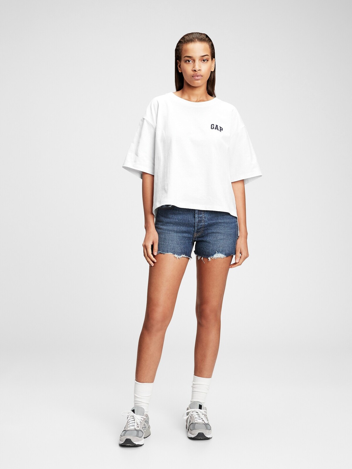 GAP T-shirt Logo boxes step hem t-shirt