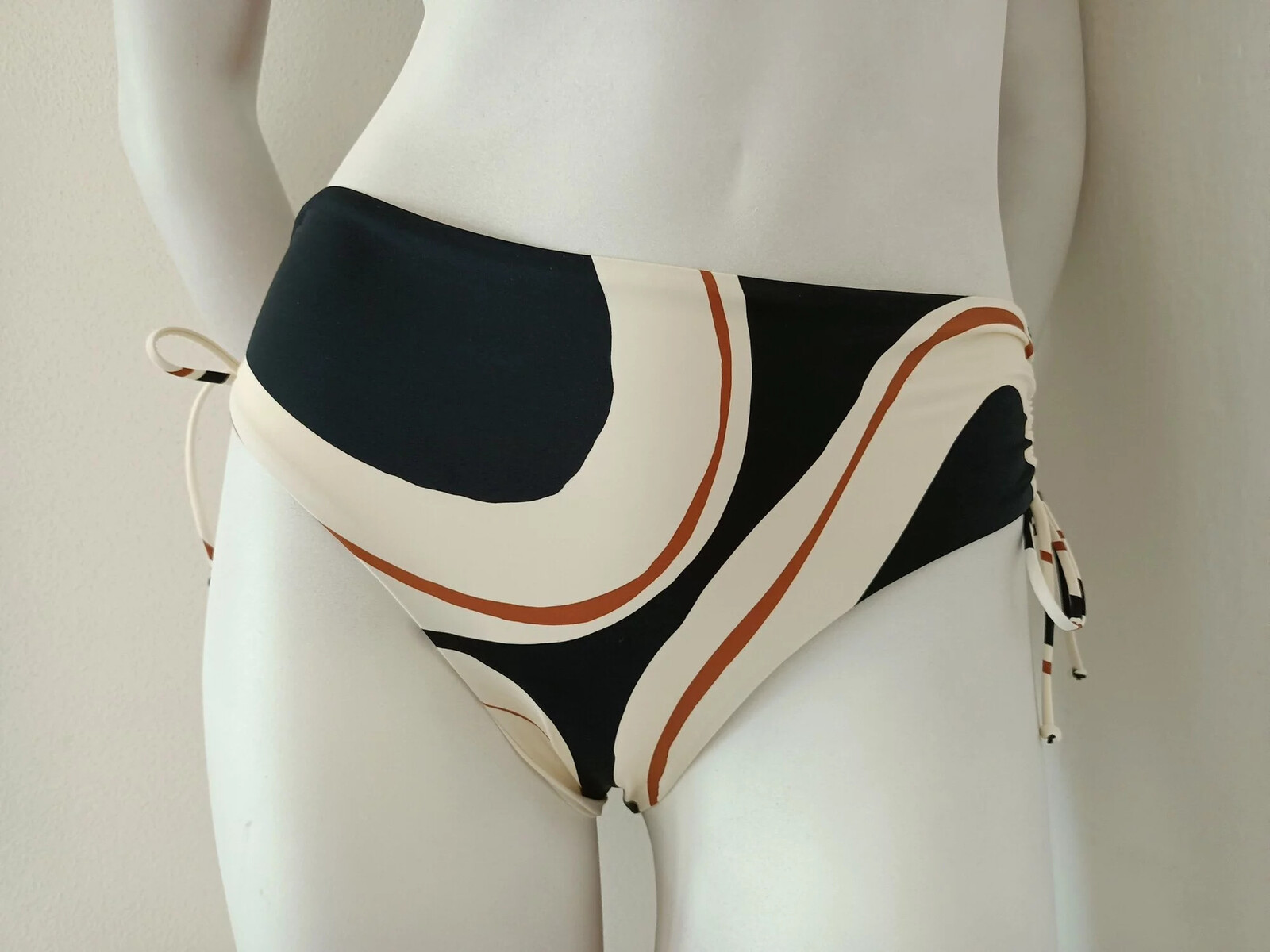 Summer Allure Midi X 0034 Black - Triumph 36