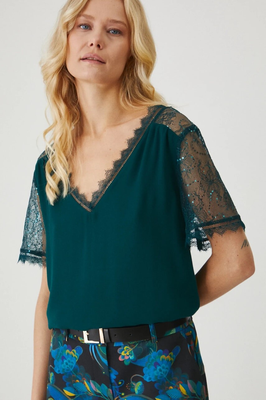 Blúzka Medicine dámska, zelená farba, s nášivkou