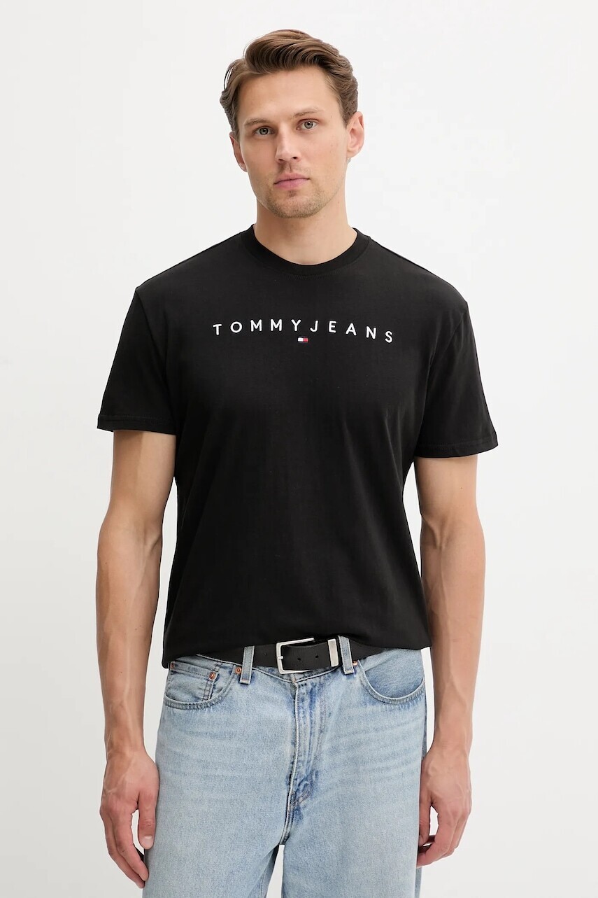 Bavlnené tričko Tommy Jeans pánske, béžová farba, s nášivkou, DM0DM20744