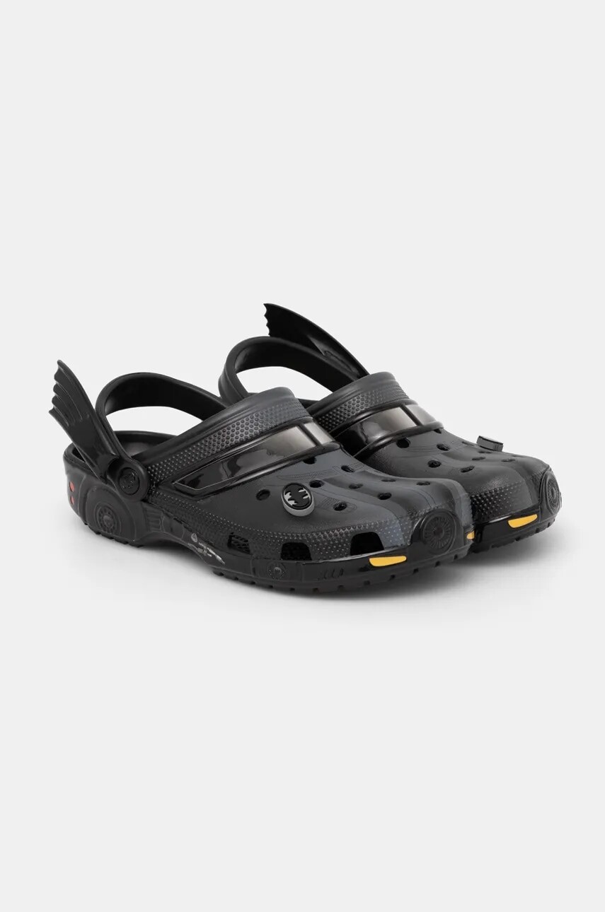Šľapky Crocs Classic Batman Batmobile Clog pánske, čierna farba, 210219