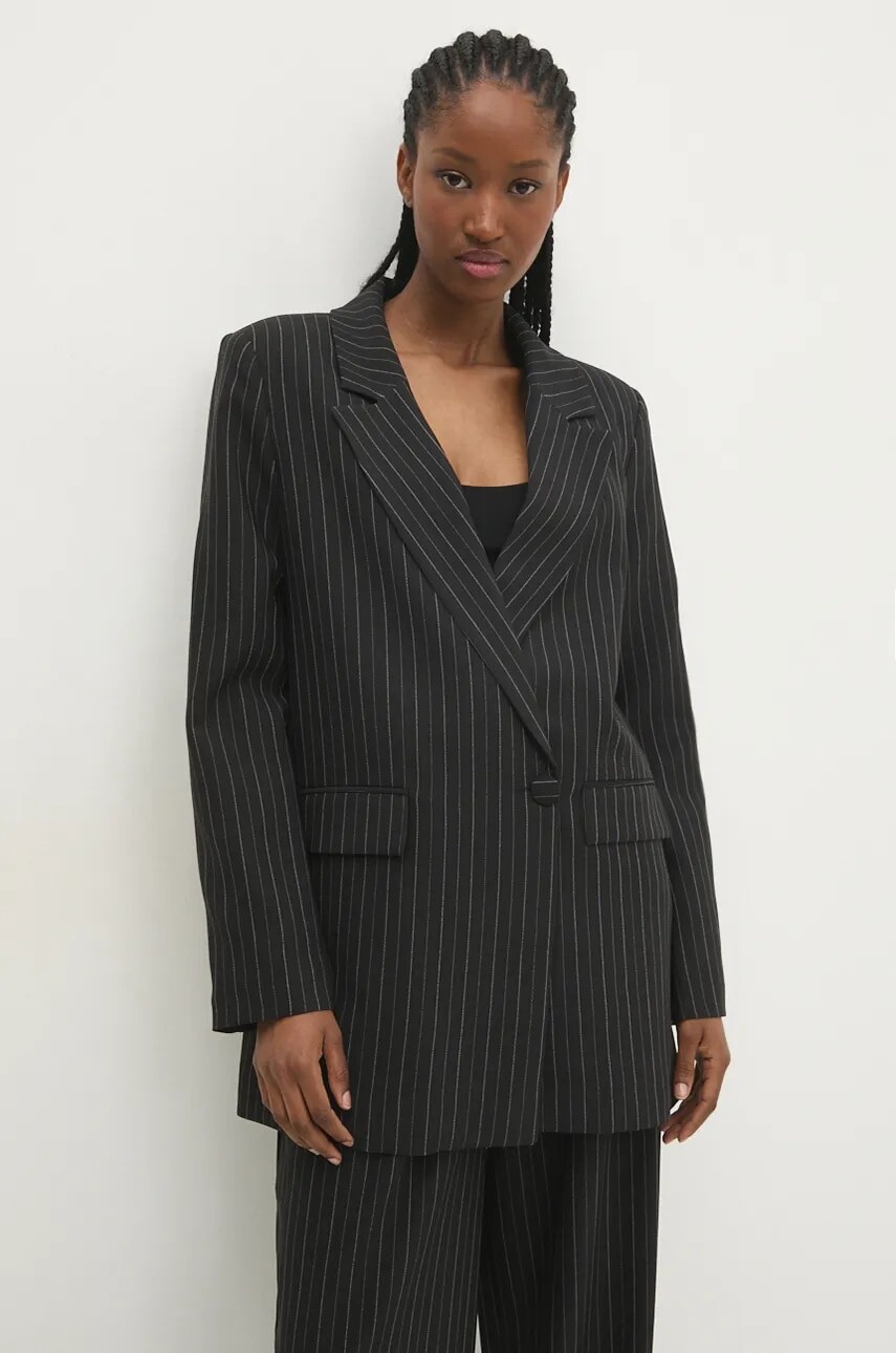 Sako Answear.LAB čierna farba, dvojradové, vzorované