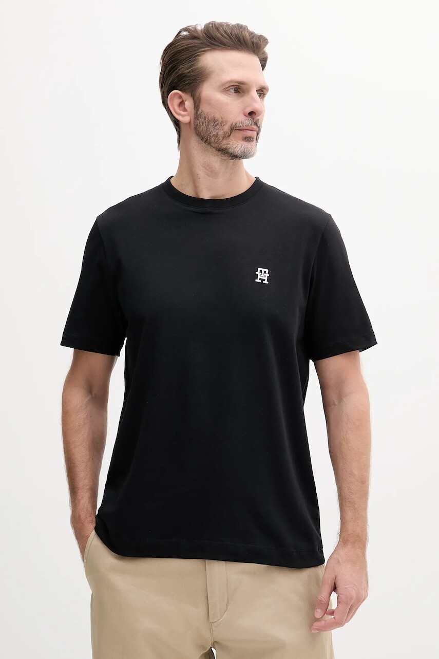 Bavlnené tričko Tommy Hilfiger pánske, čierna farba, s nášivkou, MW0MW39256