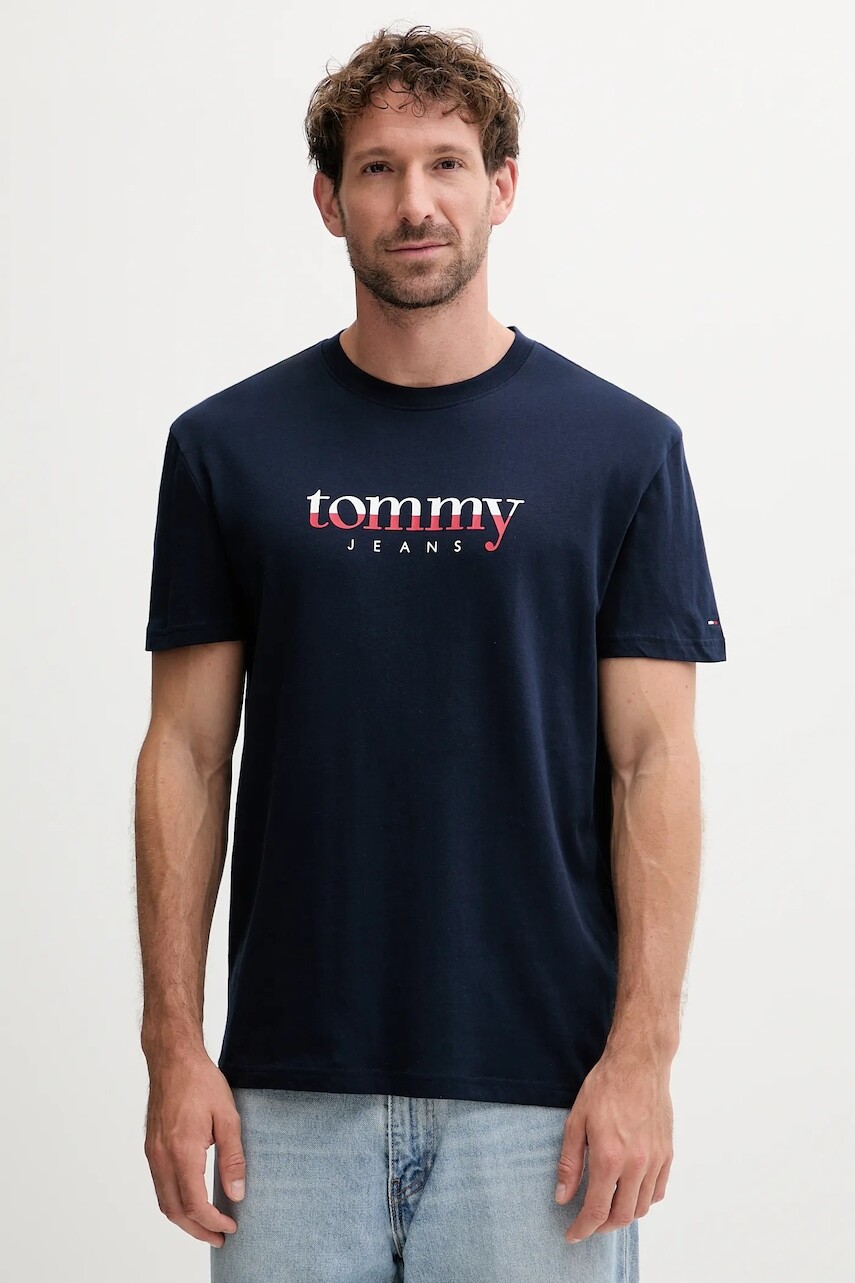 Bavlnené tričko Tommy Jeans pánske, tmavomodrá farba, s potlačou, DM0DM21978
