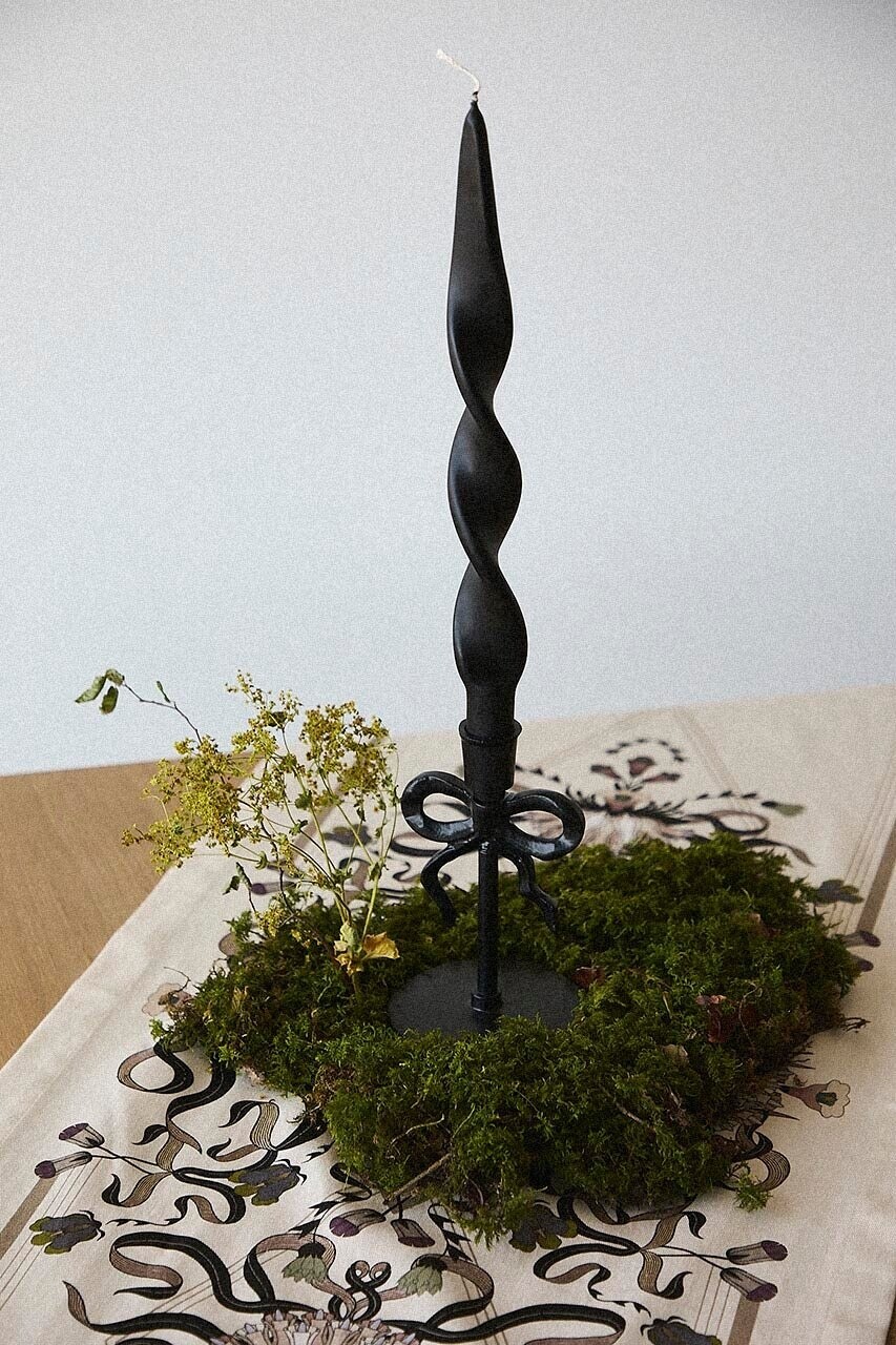 Ozdobná sviečka Medicine 4-pak čierna farba